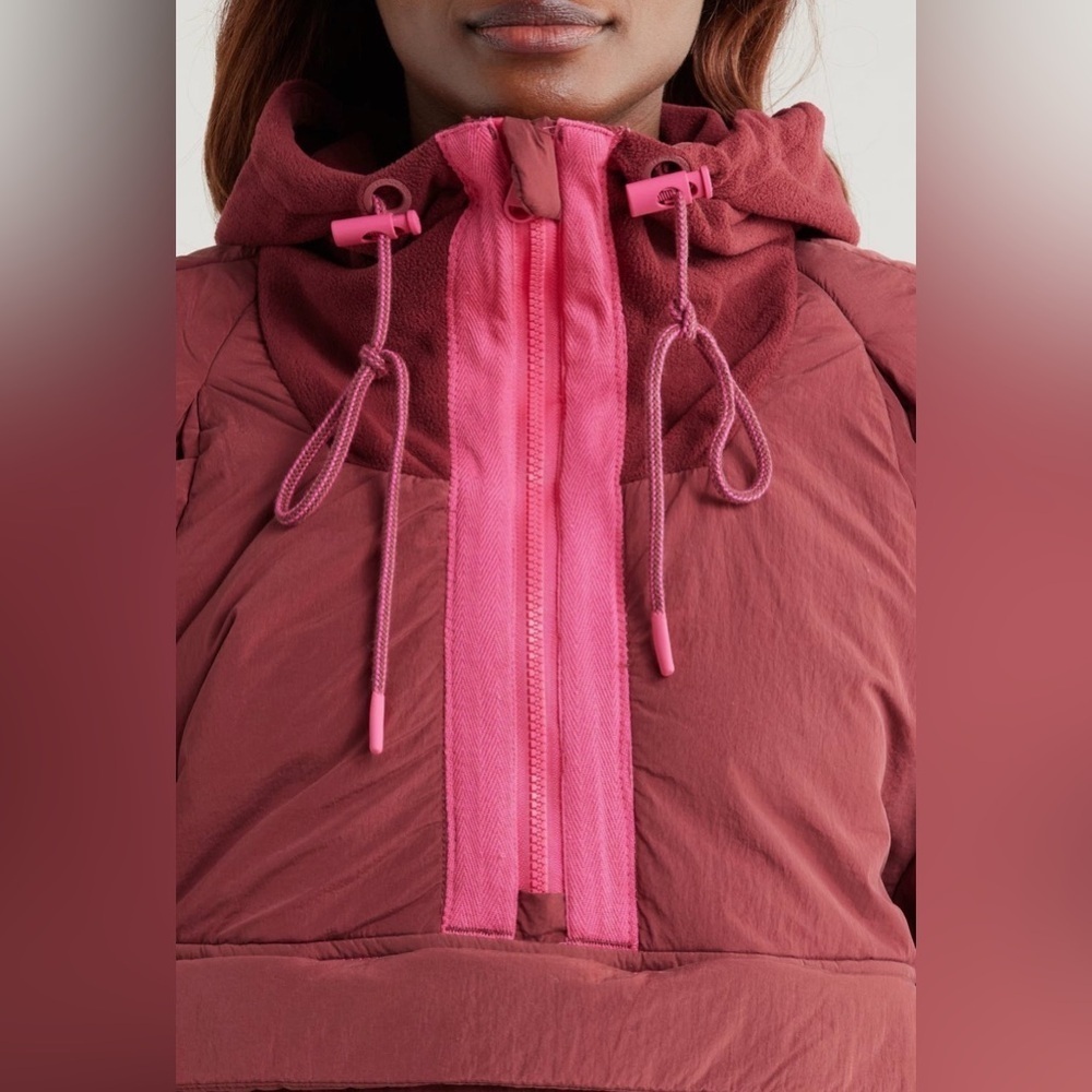 NWT FP Movement In A Pillow Water Resistant Packable Puffer Anorak Sour Cherry - Picture 4 of 16